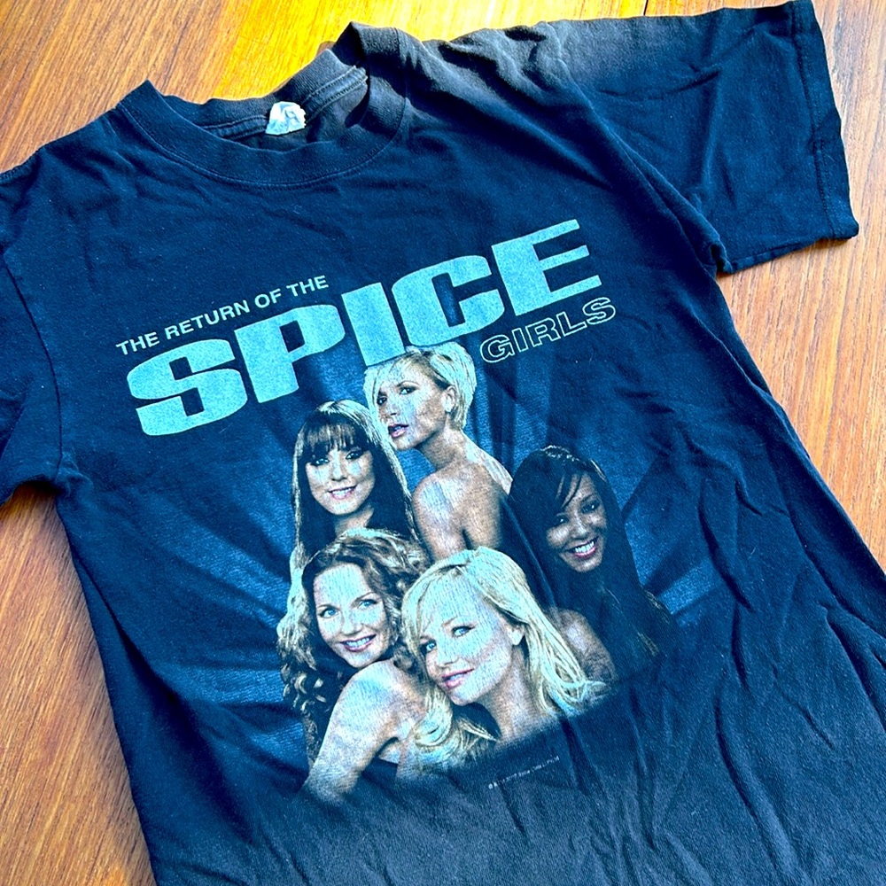 Vintage return of the Spice Girls tour t-shirt
